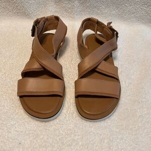 Tom’s Sydney Tread sandals